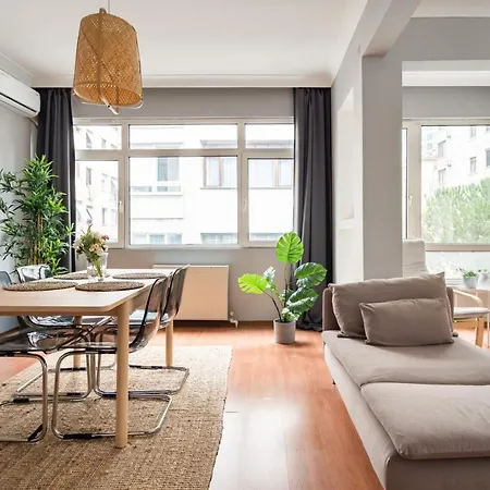 Charming Flat Near Bagdat Street In Kadikoy Istambul
